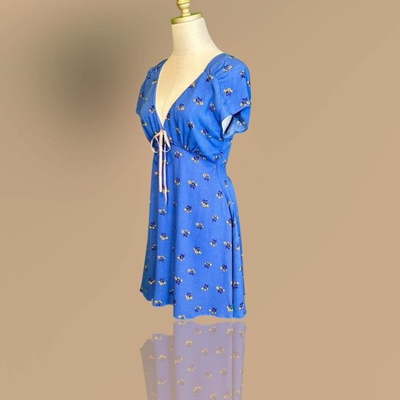 NWT Free People ‘Everyone’s Favorite Mini Dress’ in “Dutch Blue Combo” Size XS - Picture 7 of 16